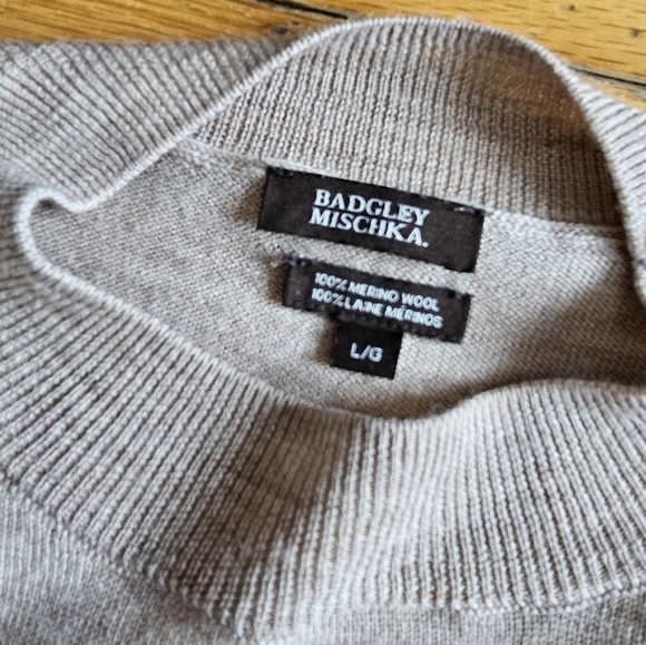 Badgley mischka Size L 100% merino wool long sleeve - Picture 2 of 6